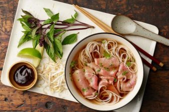 Bí quyết nấu phở ngon tuyệt với nồi điện nấu phở