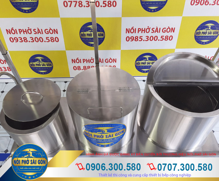 Bộ nồi nấu phở điện công nghiệp 30L-70L-90L. Với thiết kế liền bệ giúp cho các chủ quán kinh doanh phở dễ dàng quản lí và làm việc hơn.