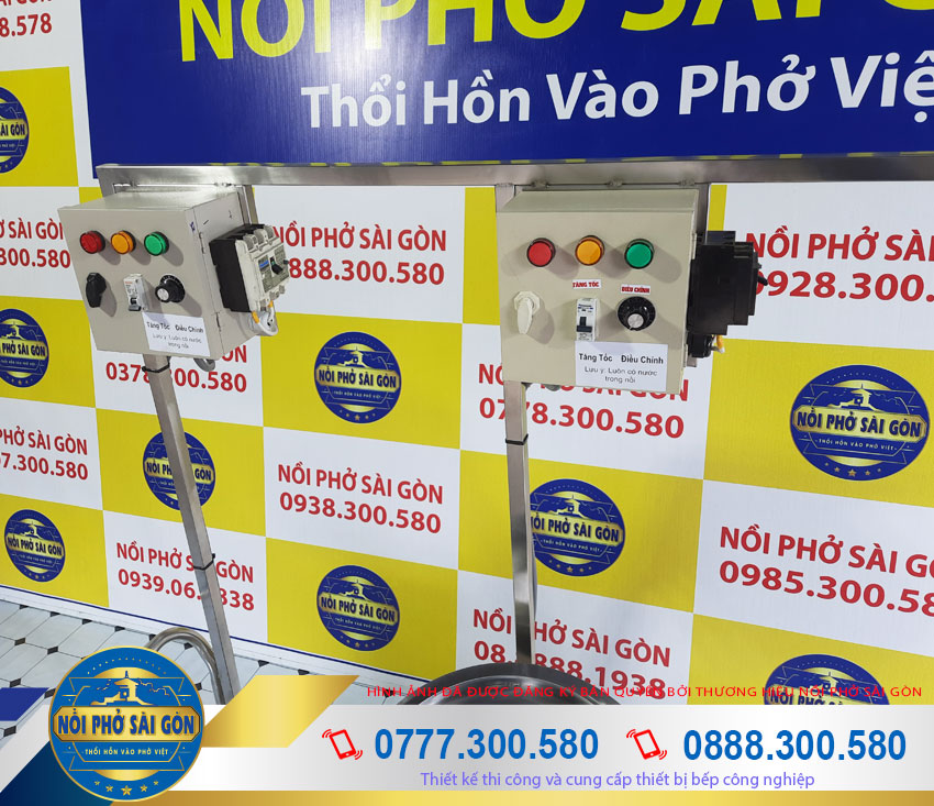 Bộ nồi nấu phở điện xe đẩy 30l-80l-100l sử dụng hộp điện điều khiển rồi. Giúp an toàn và dễ dàng sử dụng hơn.