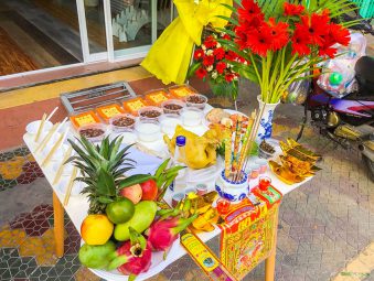 Cách cúng khai trương đầu năm cho cửa hàng, công ty đơn giản đầy đủ.