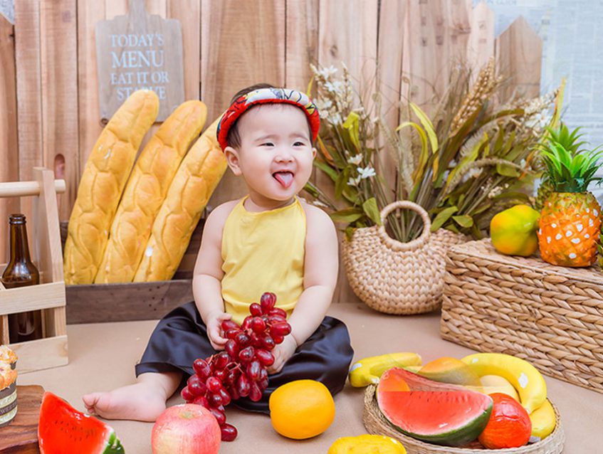 Chuẩn bị lễ cúng mụ, lễ cúng thôi nôi bé gái miền Nam.